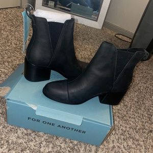 Toms Black Heeled Boot